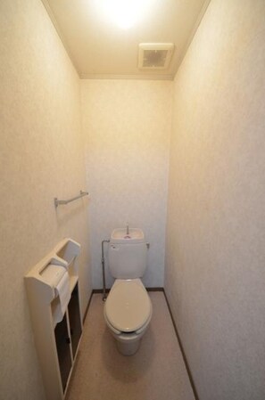 ジュネス国立の物件内観写真